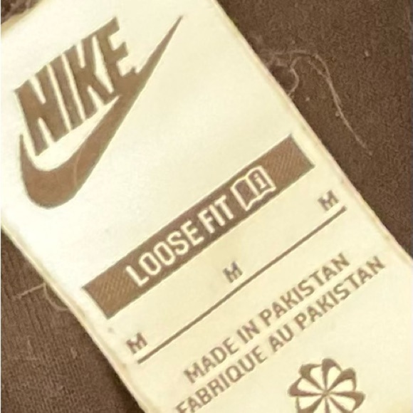 Nike Black Wide-Leg Pants with Side Stripe - Picture 5 of 8